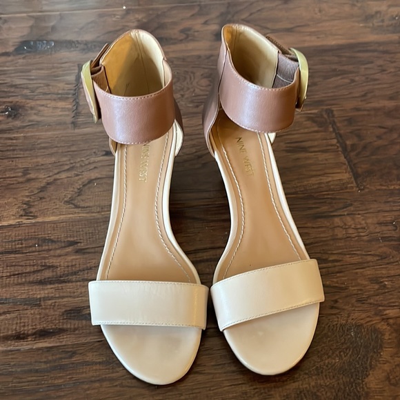 Nine West sandals - Picture 2 of 3